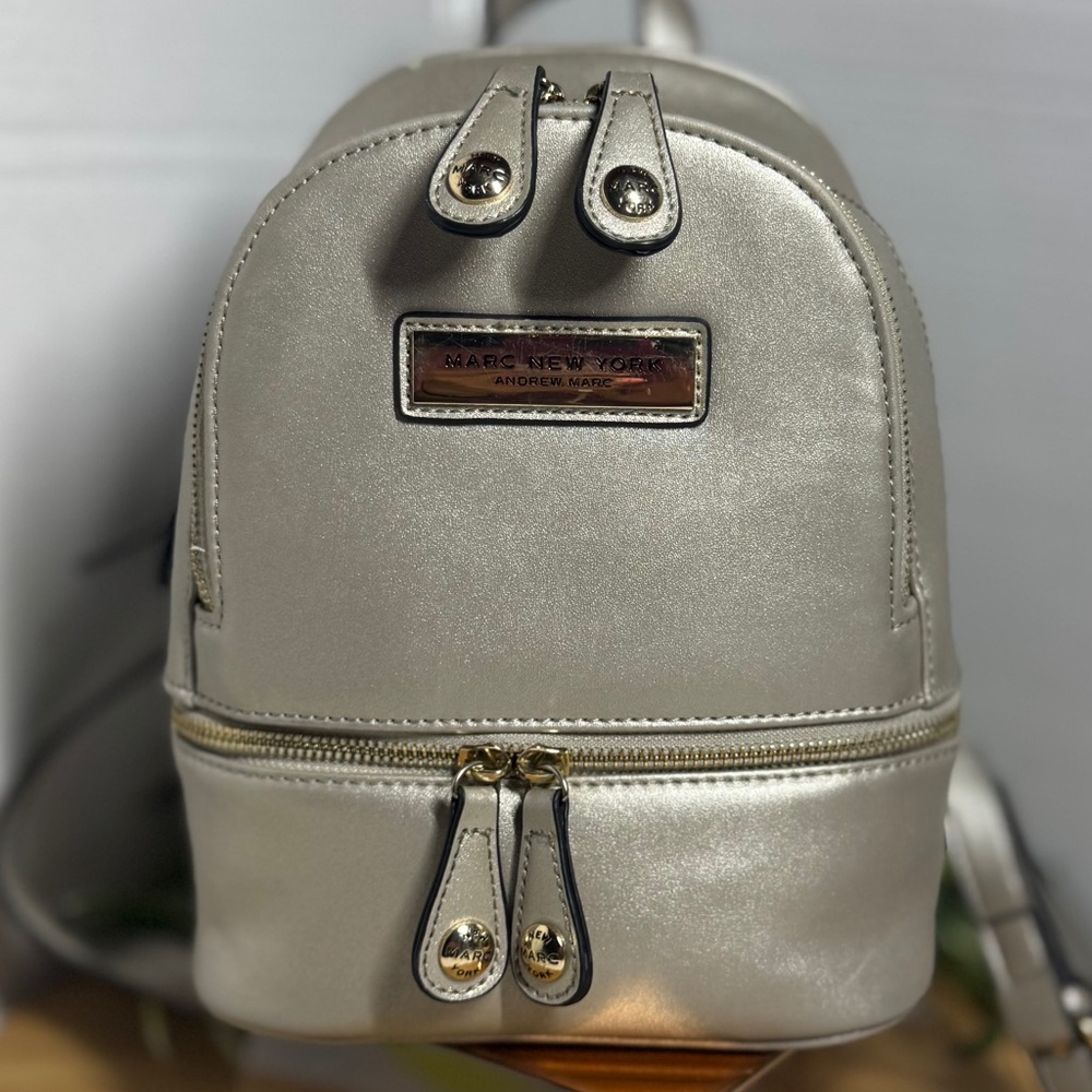 Marc New York Andrew Marc Metallic Silver/Gray Small Backpack